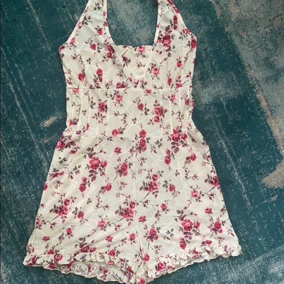 solaris Dresses & Skirts - Solaris White Floral Romper